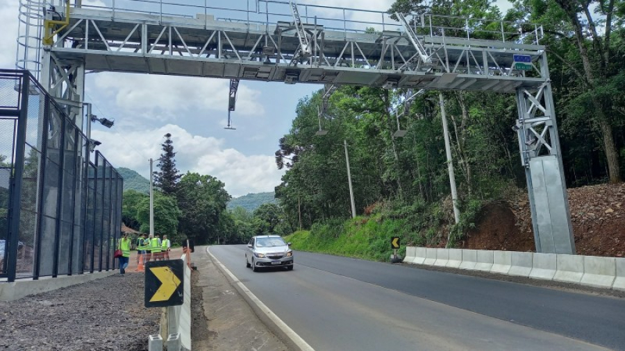 Pórticos free flow começam a ser instalados nas rodovias do RS